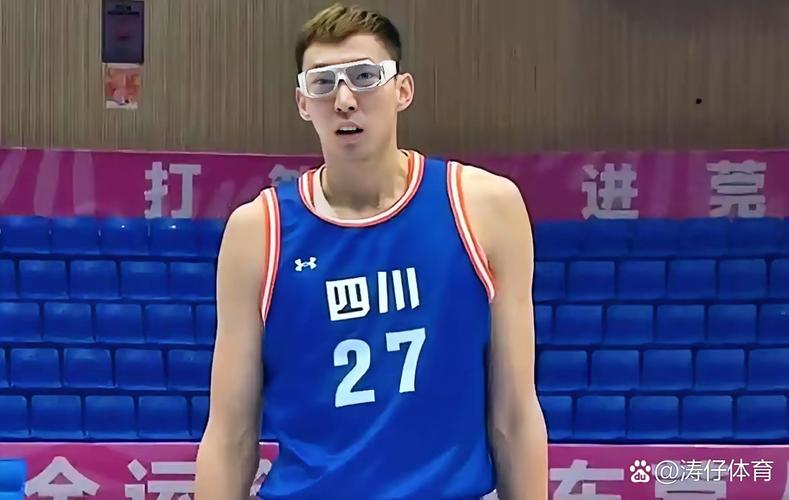 周琦比赛哪里直播（周琦比赛视频直播回放）