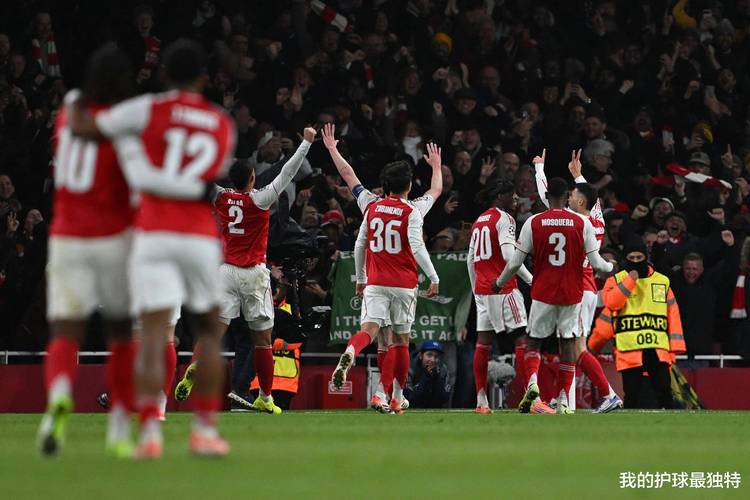 皇马12拜仁陷绝境！凯恩49球封神，姆总14球空砍太扎心