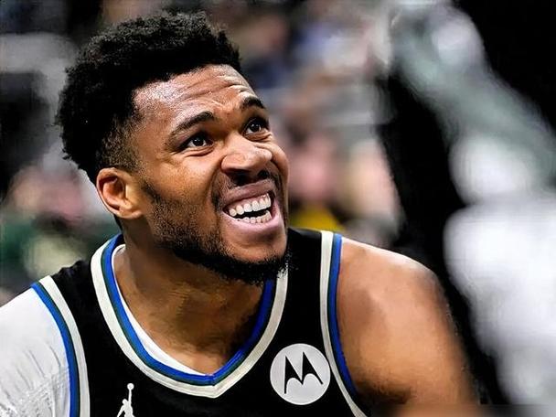 雄鹿摆烂被查总经理霍斯特辟谣：雪藏字母哥绝非为选秀！