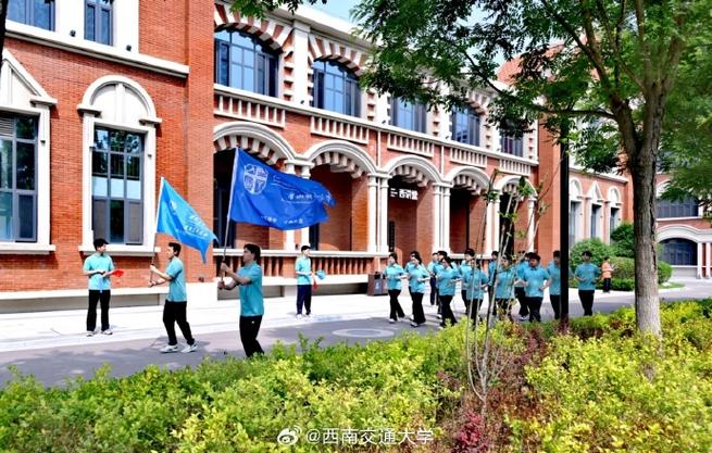 好久不见！上海交大迎建校130周年姚明受邀回母校参加活动