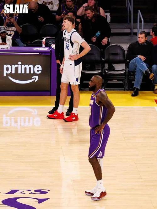 卢:弗拉格身上有詹姆斯科比刚进联盟时的影子能看到相似的天赋