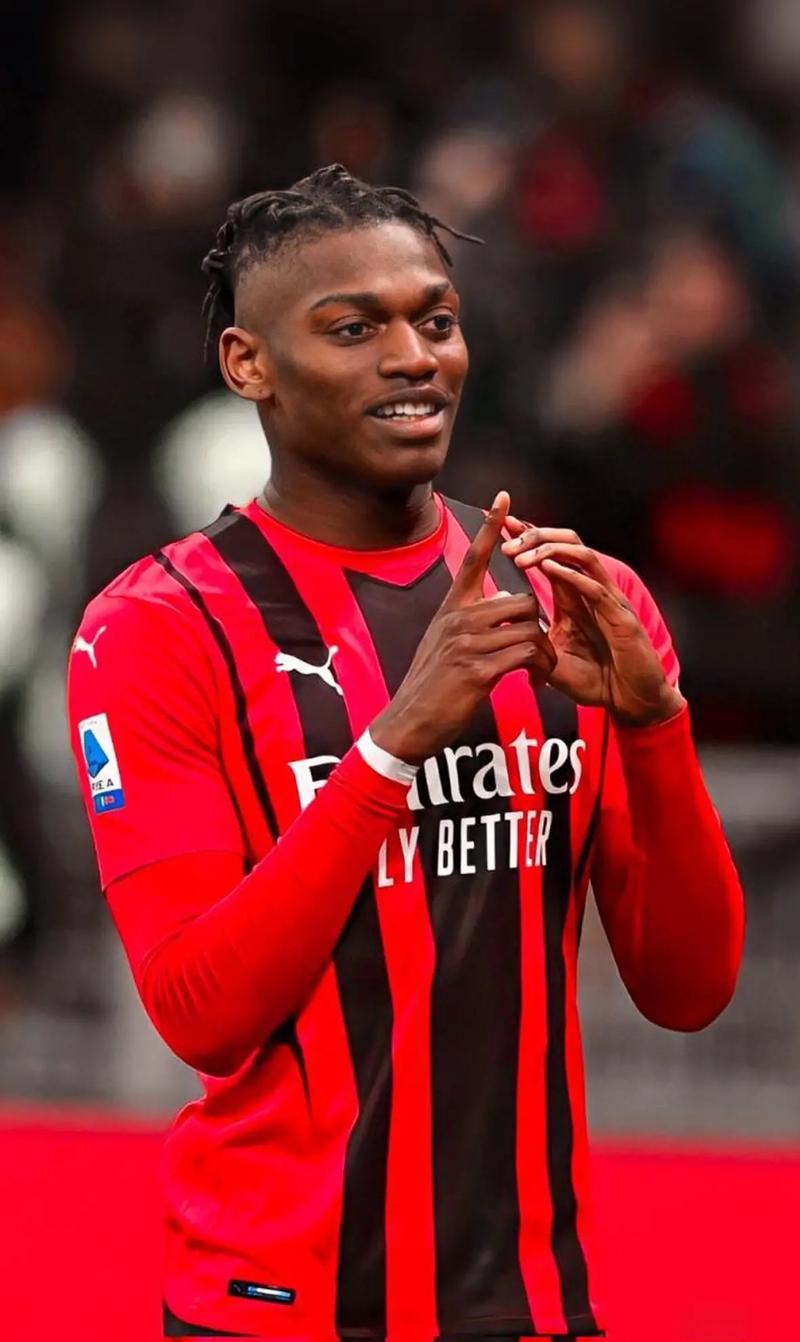 米体丨米兰目前手上有莱奥的报价吗